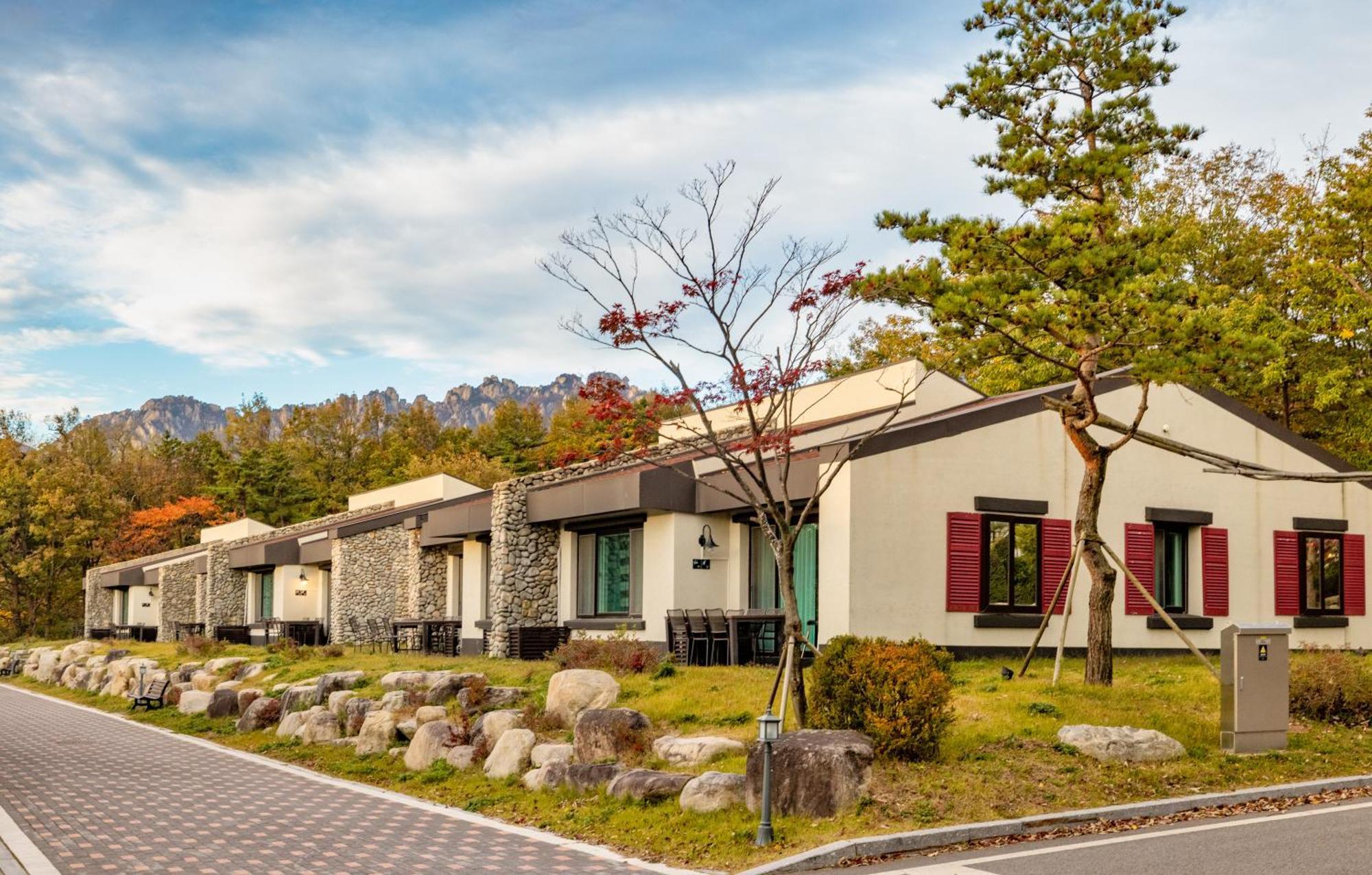 Kensington Resort Seorak Valley Сокчхо Екстер'єр фото