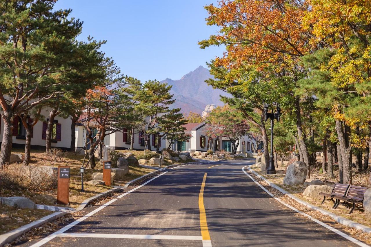 Kensington Resort Seorak Valley Сокчхо Екстер'єр фото